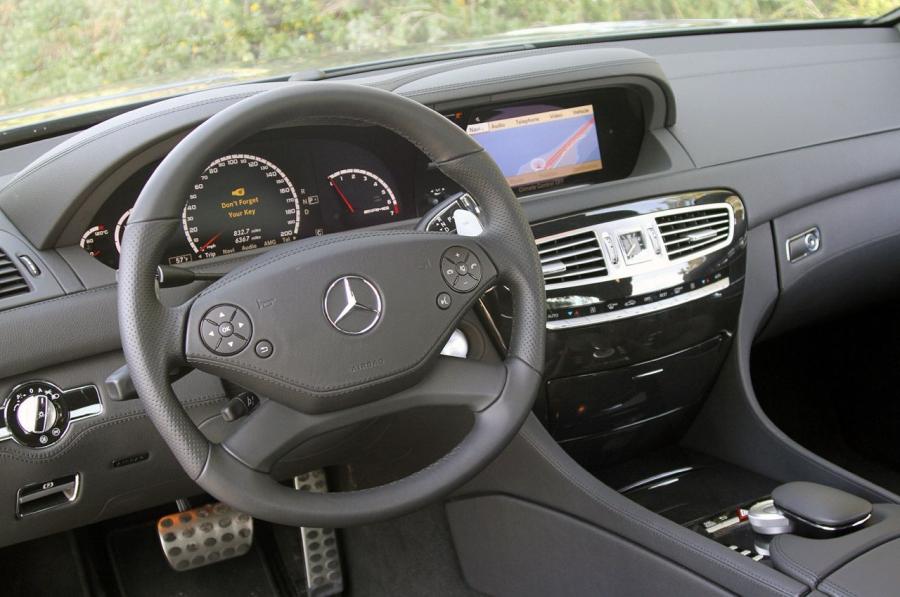  Mercedes-Benz CL63 AMG 2011 года  (фото 36 из 62)